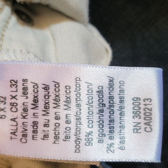 Calvin Klein Flare Jeans size 6, EUC! - Picture 5 of 6
